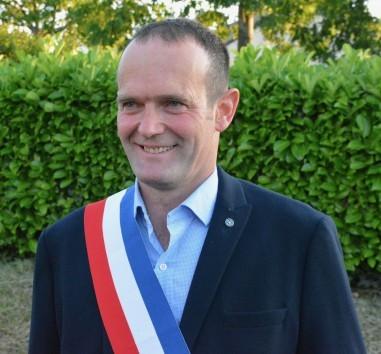 Monsieur Le Maire